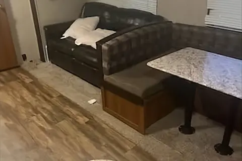 Mitch's Prime Time Avenger Travel Trailer