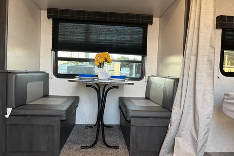 Suite On Wheels