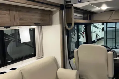 'Valerie' 2023 Winnebago Vista ACO2044