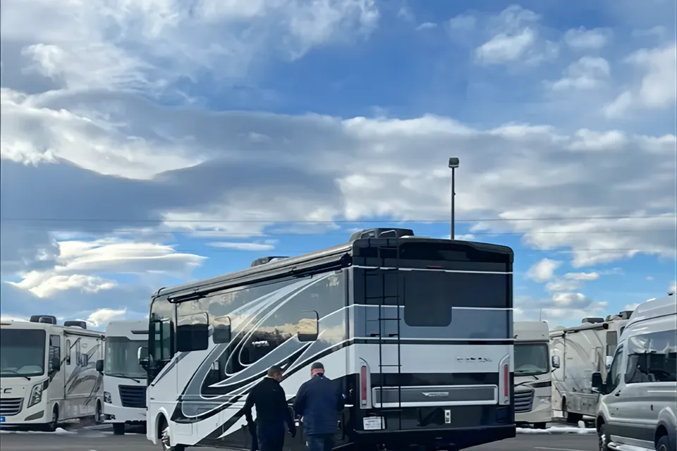 'Valerie' 2023 Winnebago Vista ACO2044