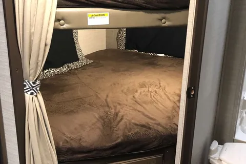 Ultimate Family Basecamp — Pristine 28' Keystone Bullet | Sleeps 8 | Pickup Only
