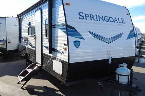 Cody and Katie's Keystone Springdale 1860ss Travel Trailer