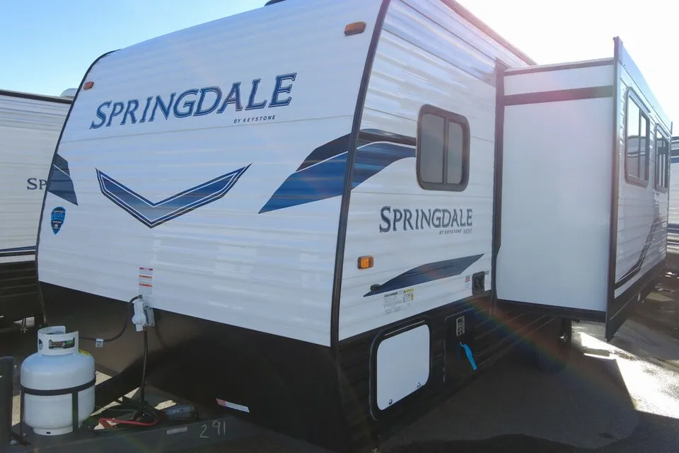 Cody and Katie's Keystone Springdale 1860ss Travel Trailer