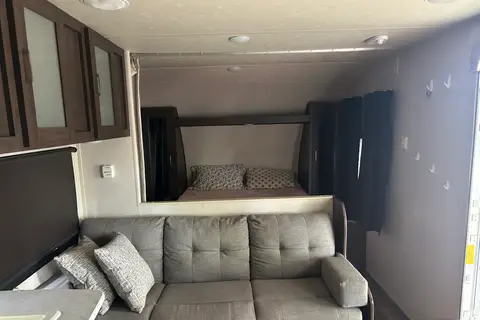 Stephen's Forest River 261BHXL Salem Cruise Lite Travel Trailer