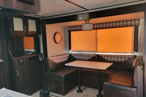 Eric 's Prime Time Tracer Breeze Travel Trailer