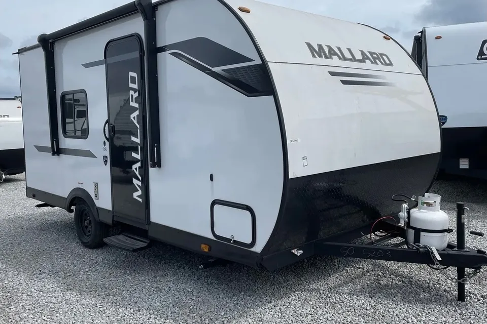 Amelia's Heartland Mallard M17BHL Travel Trailer