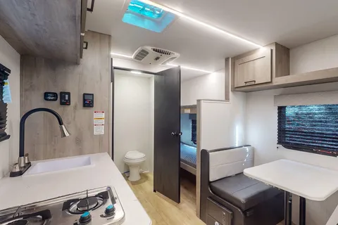Amelia's Heartland Mallard M17BHL Travel Trailer