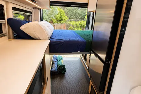 21' Easy To Drive Coastal Camper - Perfect for Big Sur & PCH Coastal Trip