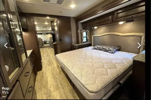 Travis's Thor Motor Coach Hurricane Class A