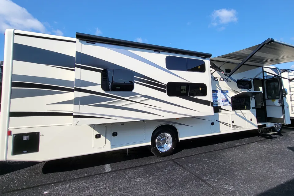 Mitchell's Entegra Coach vision xl Class A