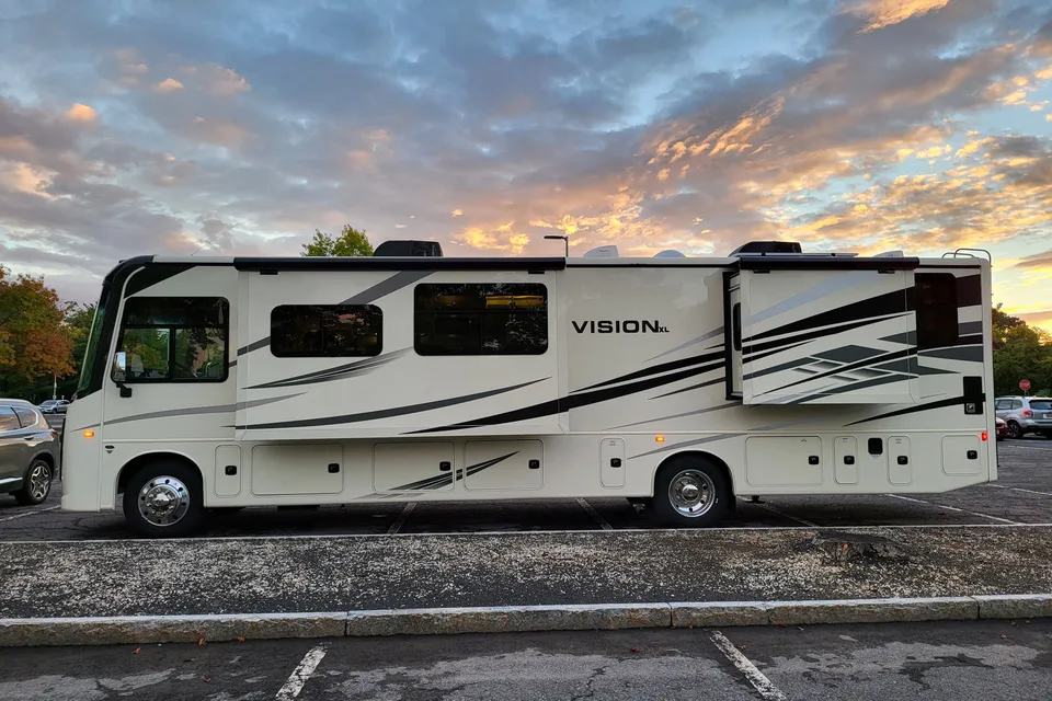 Mitchell's Entegra Coach vision xl Class A