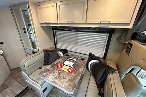 New 2024 Thor Chateau Class C 24 ft. - FREE PRIVATE SHUTTLE - Mathilda