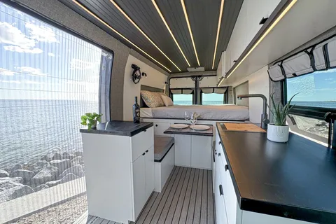 Off Grid Comfy Campervan