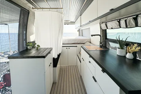 Off Grid Comfy Campervan