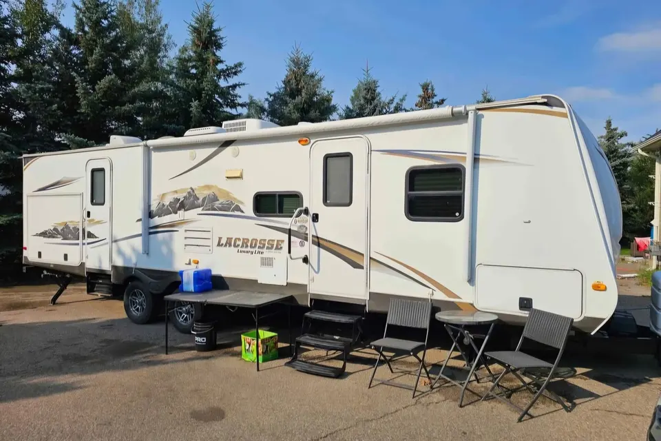 Allan's Forest River Lacrosse luxury lite Travel Trailer