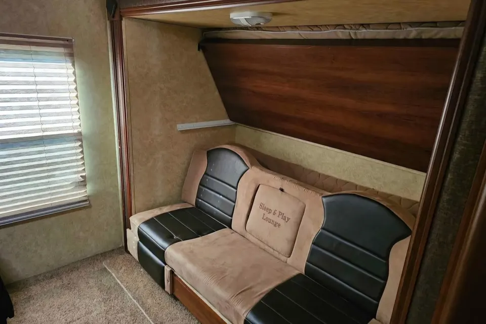 Allan's Forest River Lacrosse luxury lite Travel Trailer