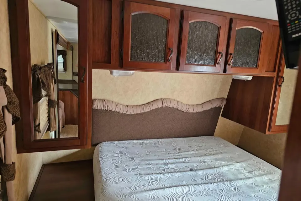 Allan's Forest River Lacrosse luxury lite Travel Trailer