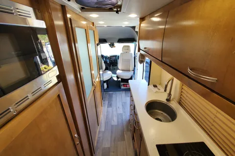 Mercedes Coachmen Campervan
