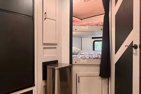 Spruce Moose Glamping — ***BRAND NEW*** 2024 Heartland Mallard M26 (32 ft)