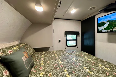 Spruce Moose Glamping — ***BRAND NEW*** 2024 Heartland Mallard M26 (32 ft)