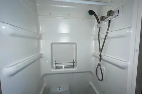 Free Paddle Board w/rental! 100 Miles free/day! Fully Stocked Kitchen