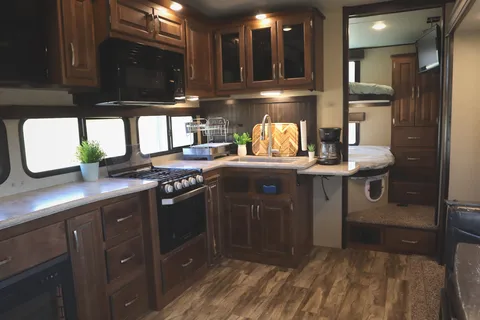 Reflections in Paradise | Delivered RV | Sleeps 10