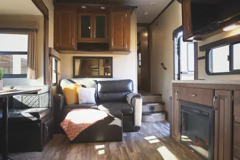 Reflections in Paradise | Delivered RV | Sleeps 10