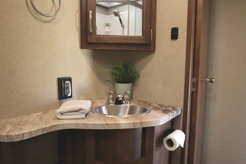 Reflections in Paradise | Delivered RV | Sleeps 10