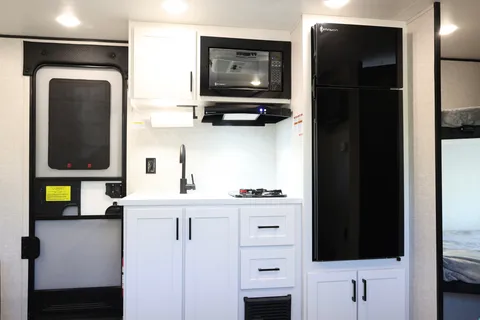 Bigfoot outdoor Rentals, Jayco Jay Flight 197 Travel Trailer