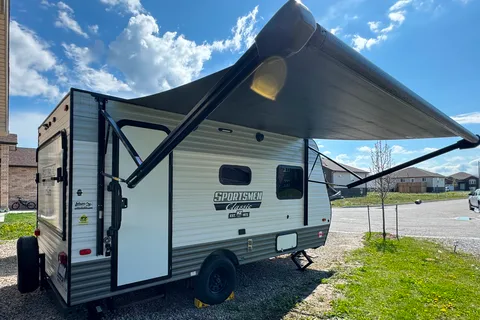 THE HAPPY CAMPER