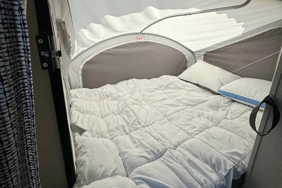 THE HAPPY CAMPER
