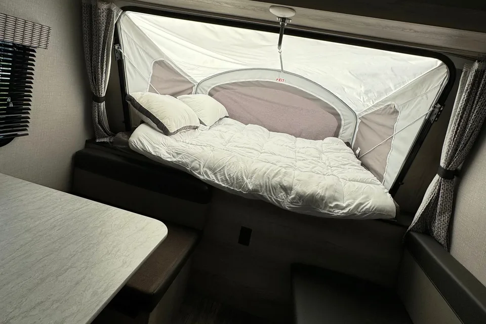 THE HAPPY CAMPER
