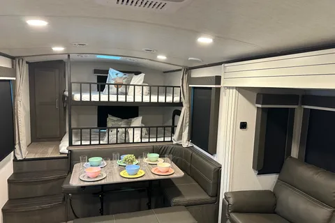 Jeff and Jen's Cougars Den II