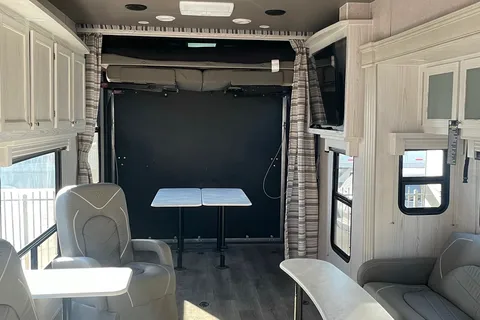 BEAUTIFUL, BRAND NEW 5TH WHEEL RV FOR YOUR NEXT “GLAMPING” ADVENTURE!