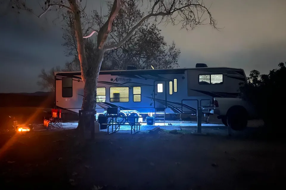 BEAUTIFUL, BRAND NEW 5TH WHEEL RV FOR YOUR NEXT “GLAMPING” ADVENTURE!