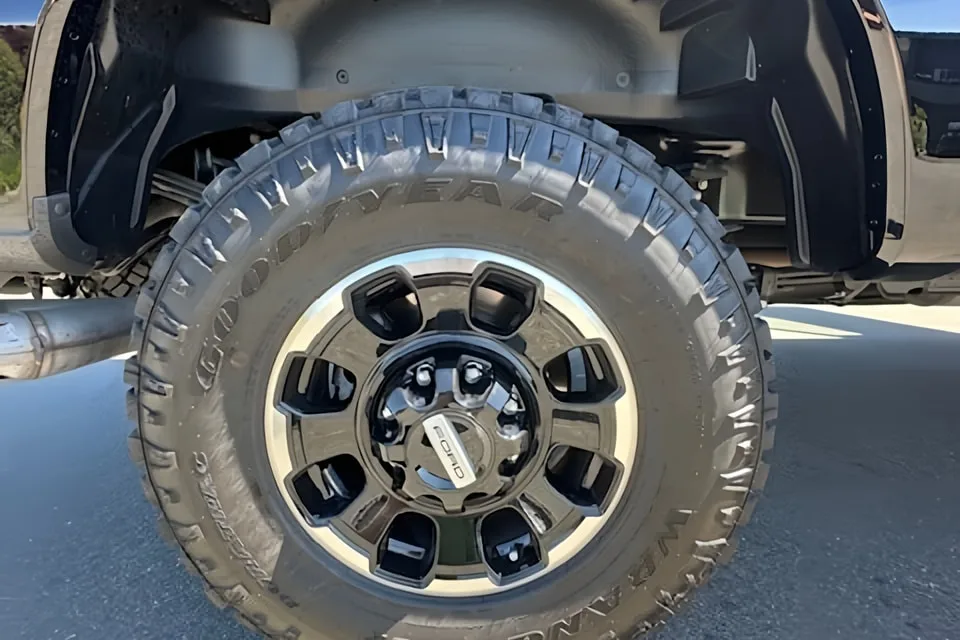 Raptor Rooftop Rentals Ford F-350 Ultimate Tremor with 4 Wheel Truck Camper