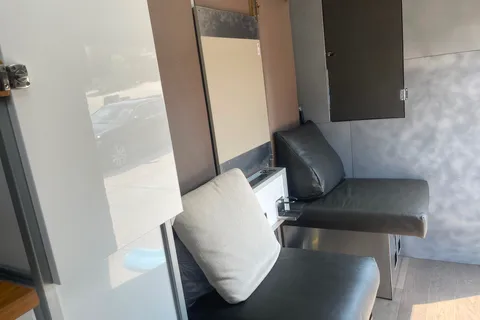 2022 Ford Transit Class B Fully Insulated Big shower queen Bed