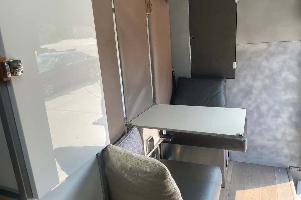 2022 Ford Transit Class B Fully Insulated Big shower queen Bed