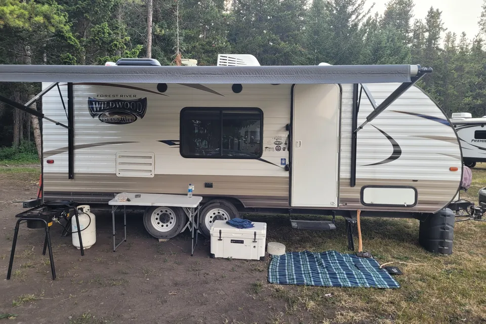 Sean's Forest River Island wild Travel Trailer
