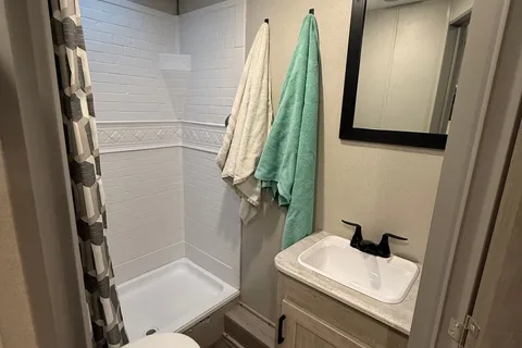 2025 Coachmen, Bunkhouse, Sleeps 8-10, $500 Deposit, **Base Access**