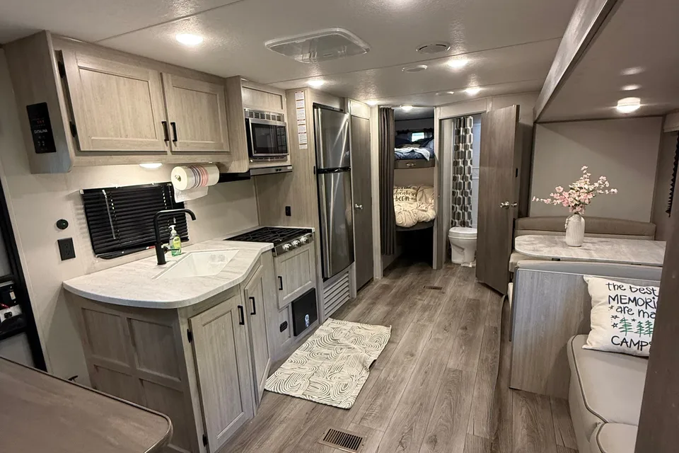 2025 Coachmen, Bunkhouse, Sleeps 8-10, $500 Deposit, Bed Linens included
