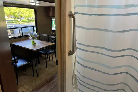 Scott 's Dutchmen Aspen Trail Travel Trailer