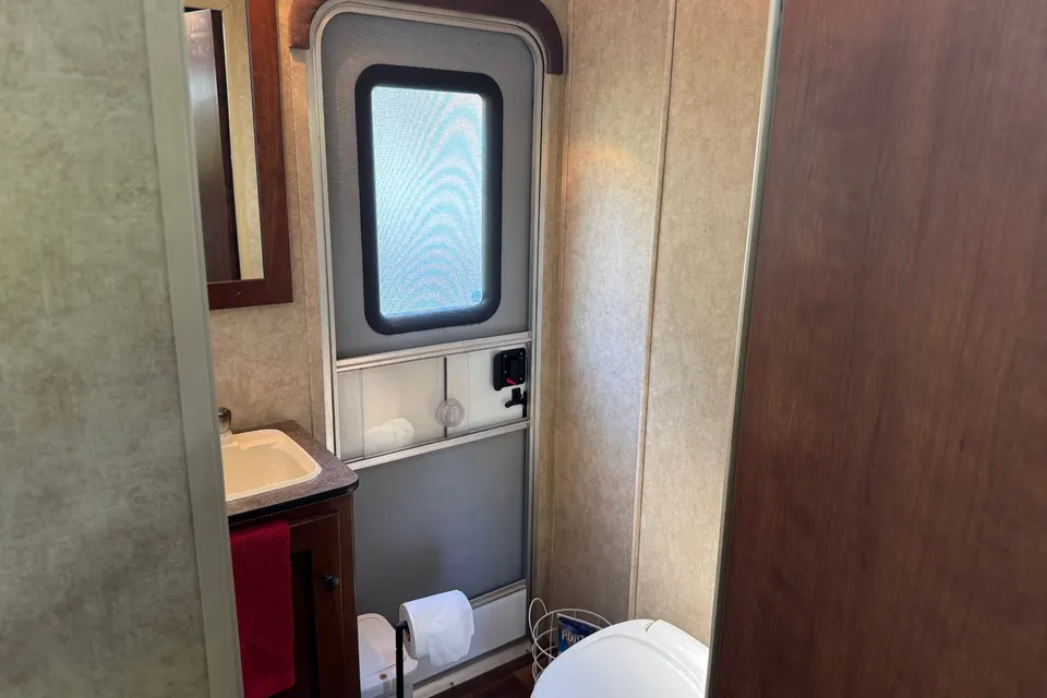 Scott 's Dutchmen Aspen Trail Travel Trailer