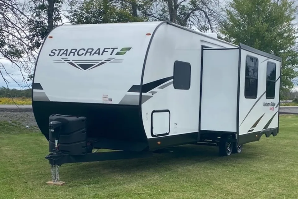 Kahénte's Starcraft 26bhs Travel Trailer