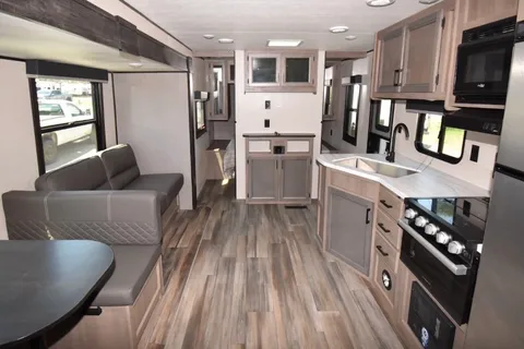 Kahénte's Starcraft 26bhs Travel Trailer