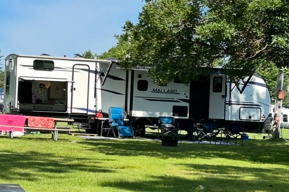TD’s Heartland M33 Travel Trailer