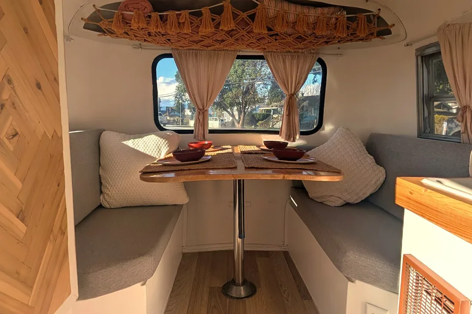 Felicity on the Coast