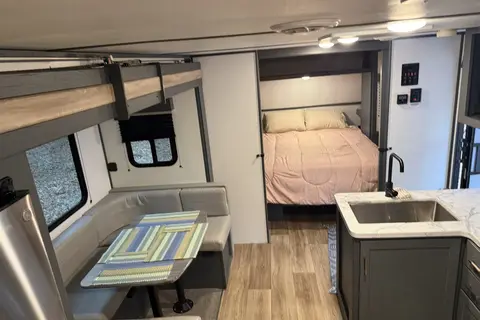 Happy Days Family Friendly Camper