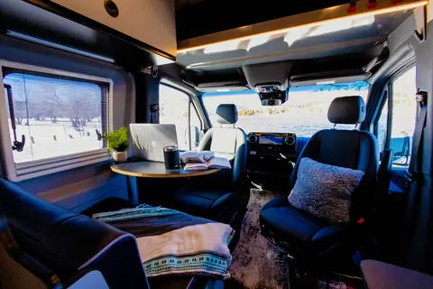Luna Rover Mercedes Sprinter Winnebago Revel