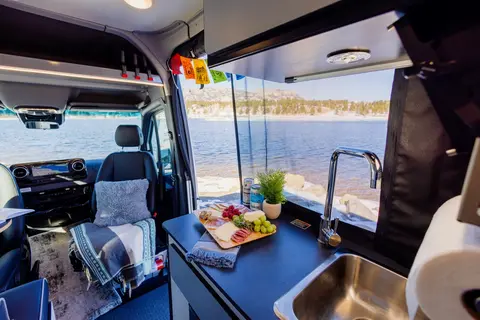 Luna Rover Mercedes Sprinter Winnebago Revel
